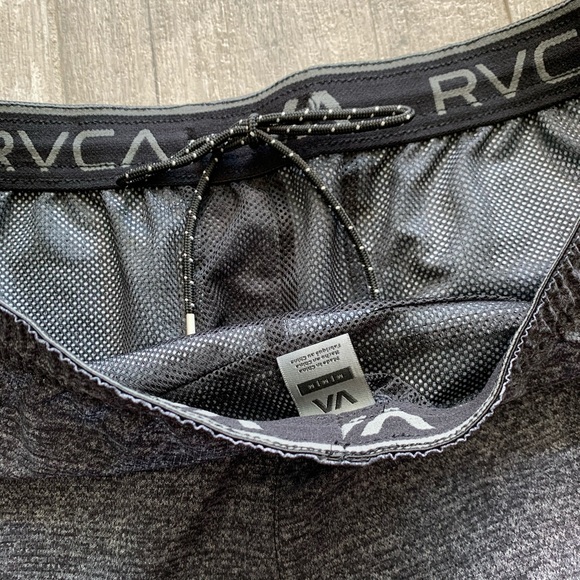 🔥🔥RVCA - RIPSTOP PERFORMANCE SHORT🔥🔥 - Picture 6 of 6